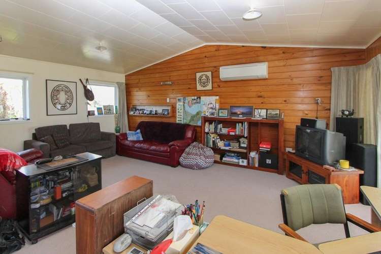 7 Cooper Avenue Holdens Bay_12