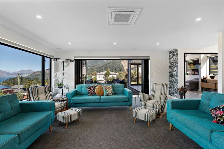 3 Panorama Place Queenstown_10