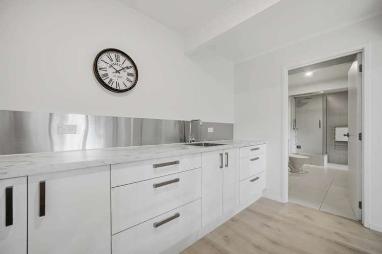 33 Archers Road Hillcrest_24