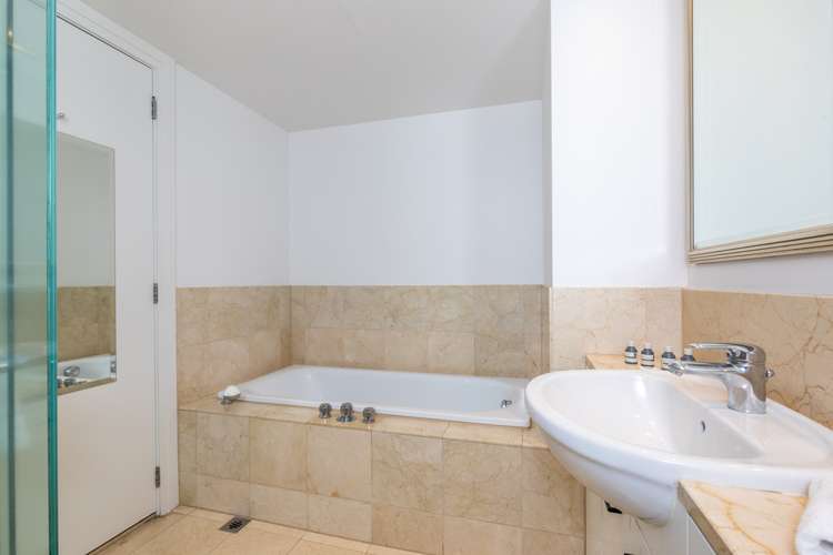 1707/1 Courthouse Lane Auckland Central_12