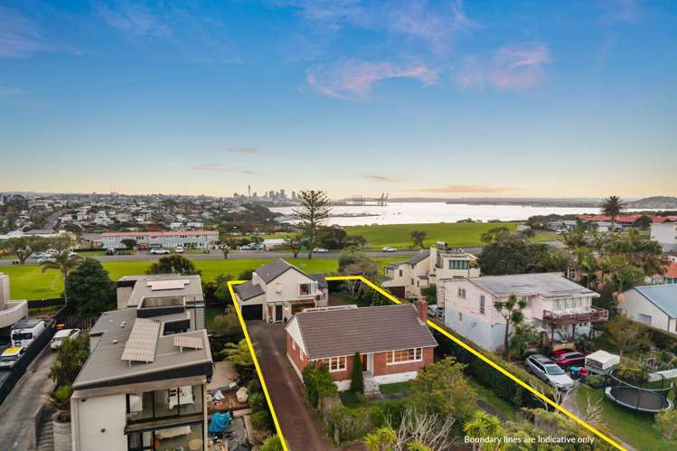 38 & 38A Te Arawa Street Orakei_0