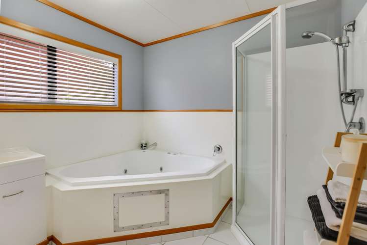 345 Hukanui Road Queenwood_20