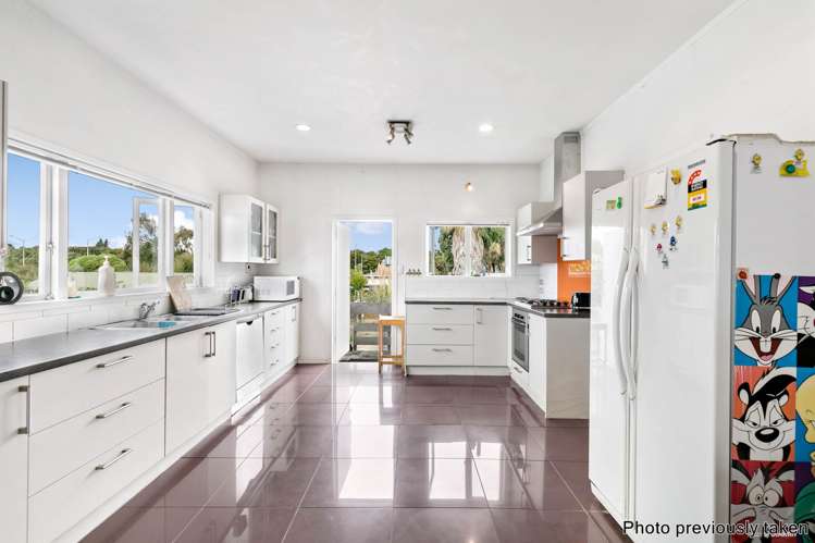 1040 Great North Road Pt Chevalier_10