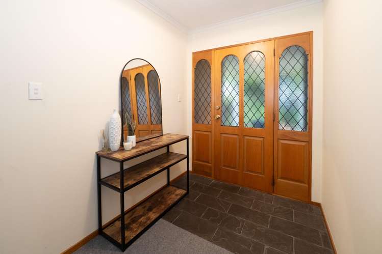 8 Burton Place Allenton_11