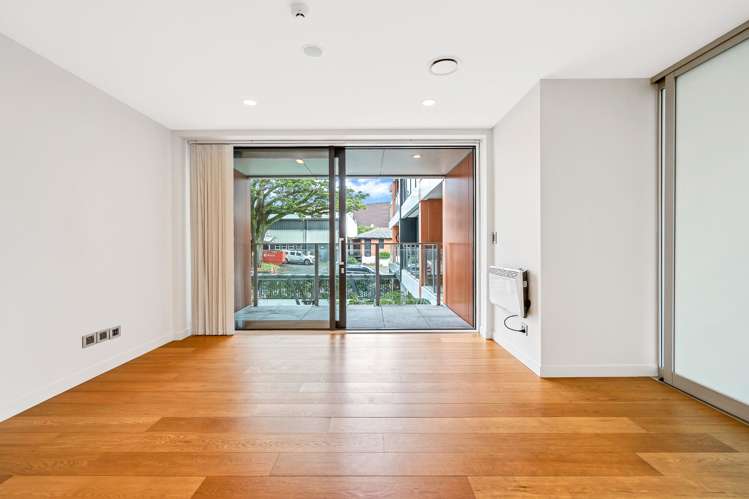 105/10 Lion Place Epsom_0