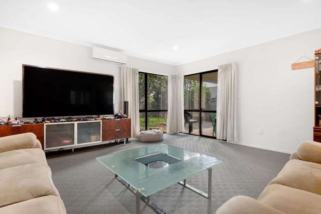 4 Owhatiura Drive Lynmore_4