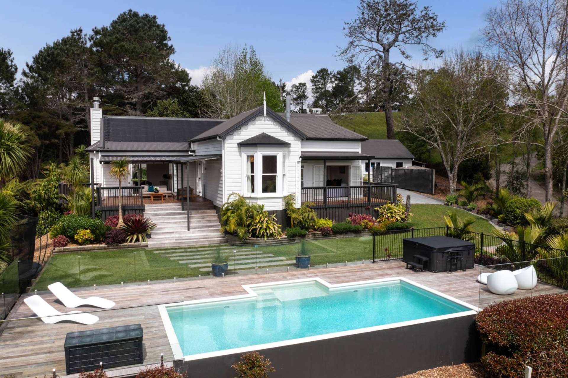 340 Paremoremo Road Paremoremo_0