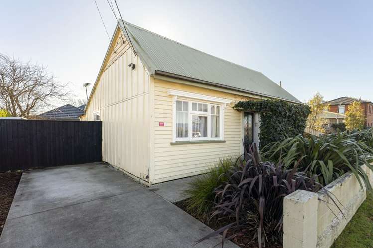 73 Avalon Street Richmond_11