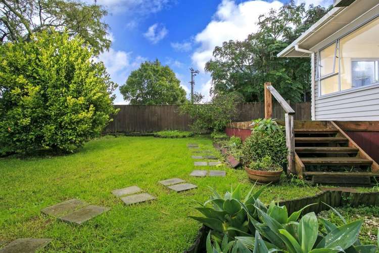 1/96 Chivalry Road Glenfield_2