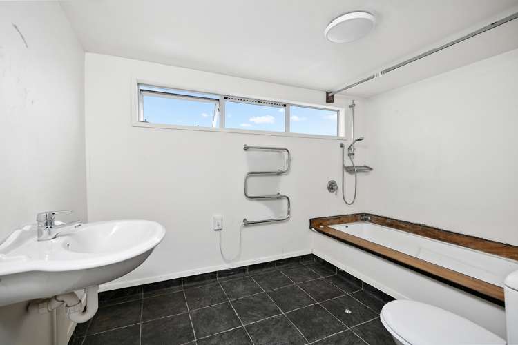 393 Devonport Road Tauranga South_15
