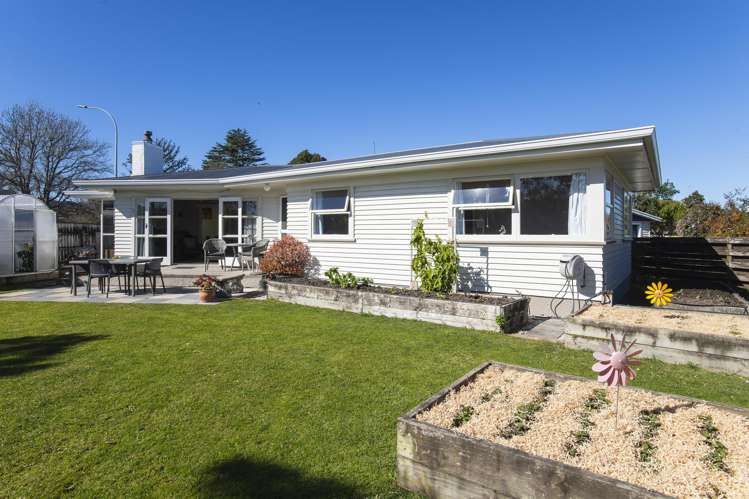 2 Lytton Road Riverdale_17