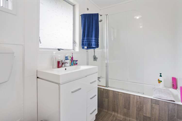 23 Redcrest Avenue Red Hill_13