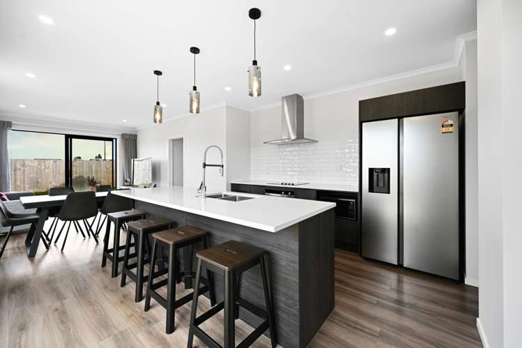 2/10 Bourn Heath Drive_5