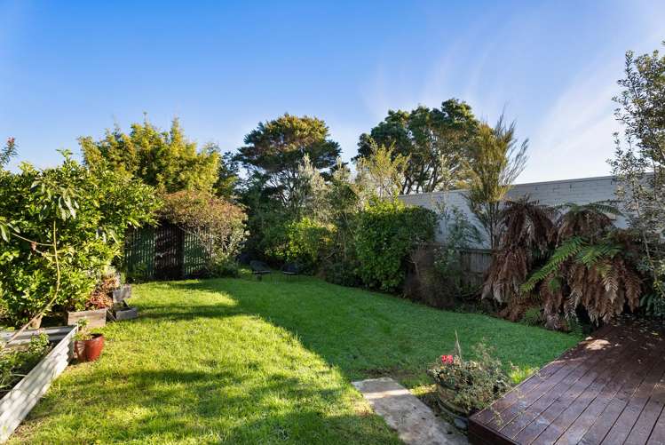 8 Tirotai Crescent Westmere_15