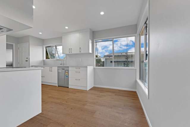 13 Redcrest Avenue Red Hill_3