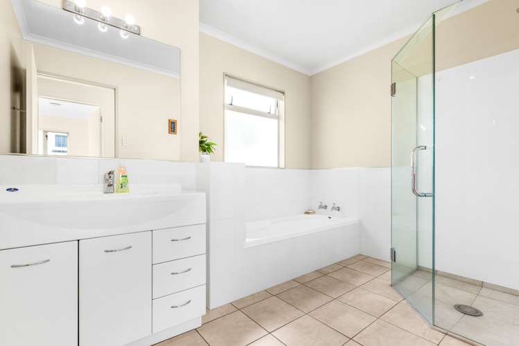 14 Cassino Crescent Onekawa_12