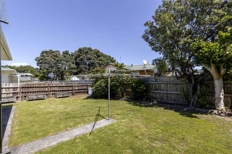 2/5A Tahurangi Place Spotswood_6