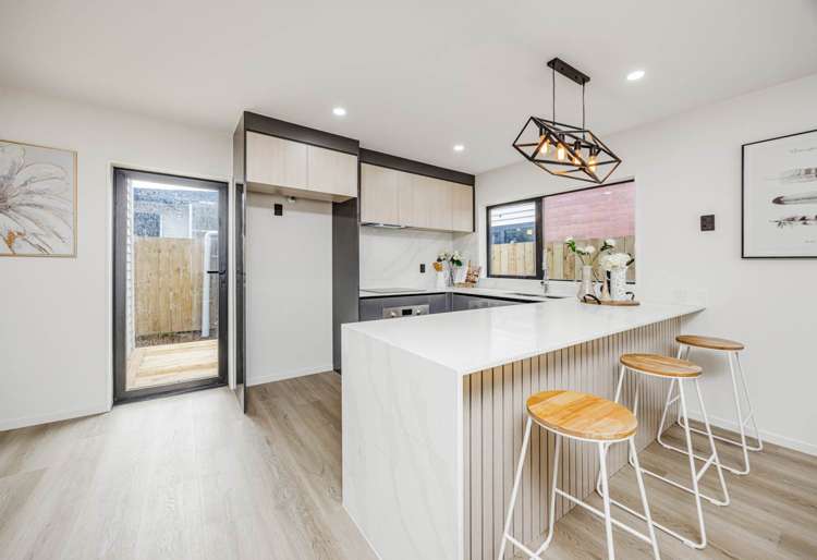 2/30 Sharland Avenue Manurewa_16