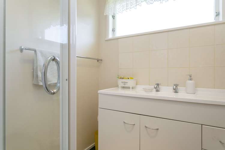 63 Hinemoa Avenue Taupo_12