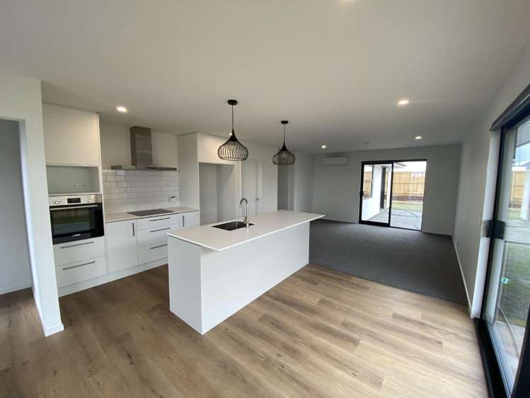 18 Privet Way 11103_1