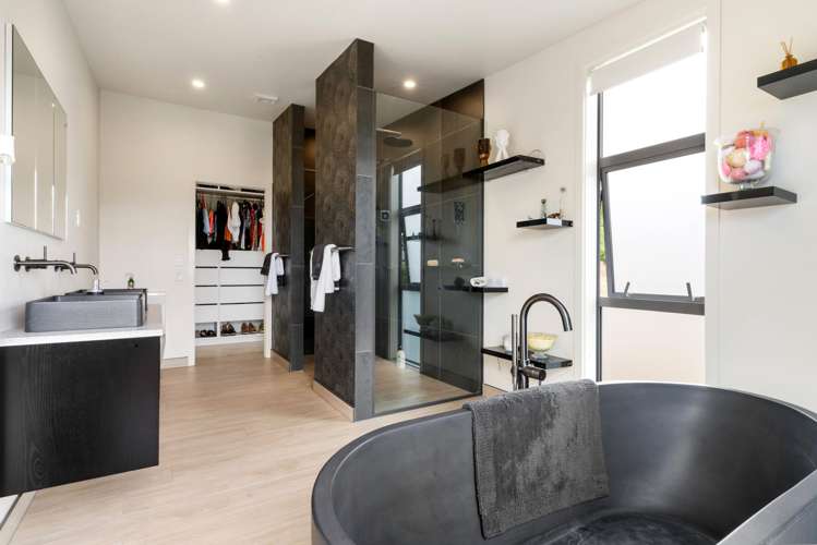 11 Saint Remy Lane Redcliffs_10