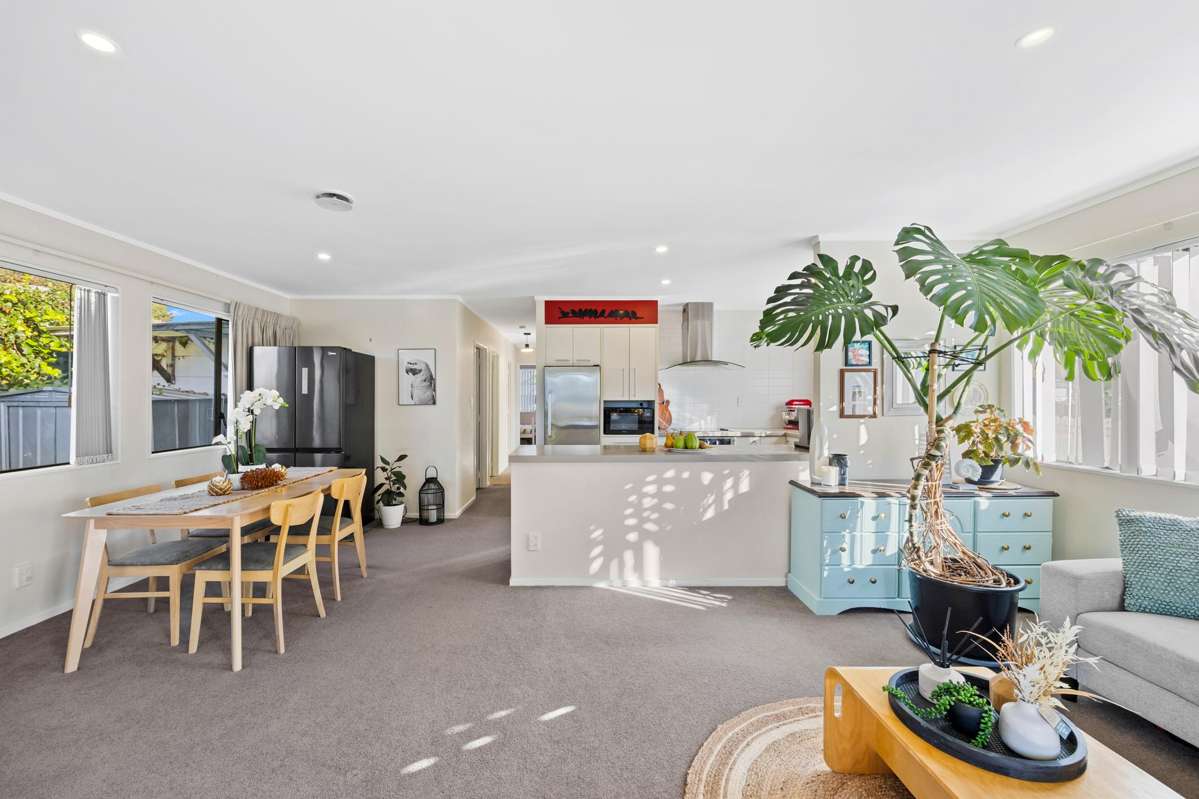 1/102 Elliot Street_3
