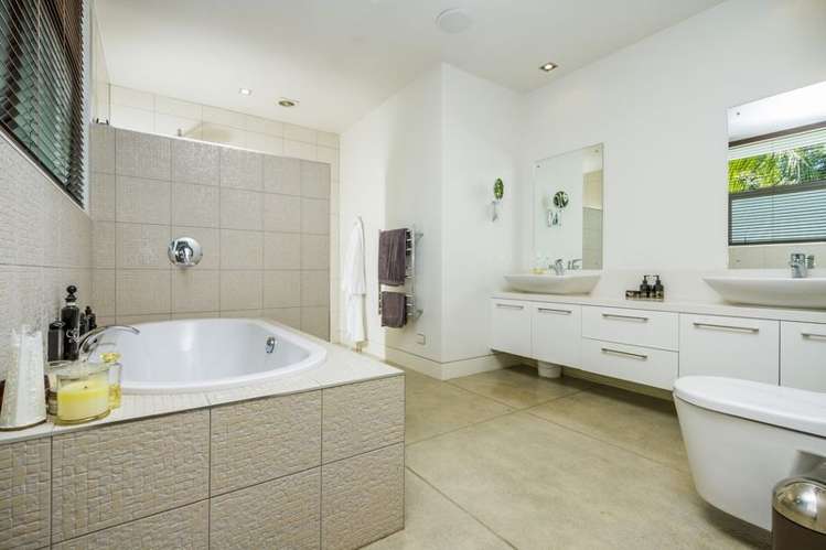 4 Kowhai Street Takapuna_11