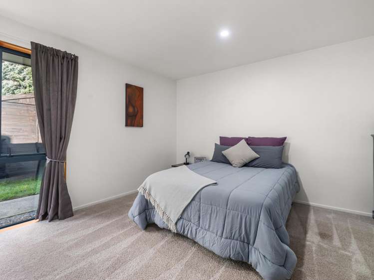 672 Highfield Road Burnham_13