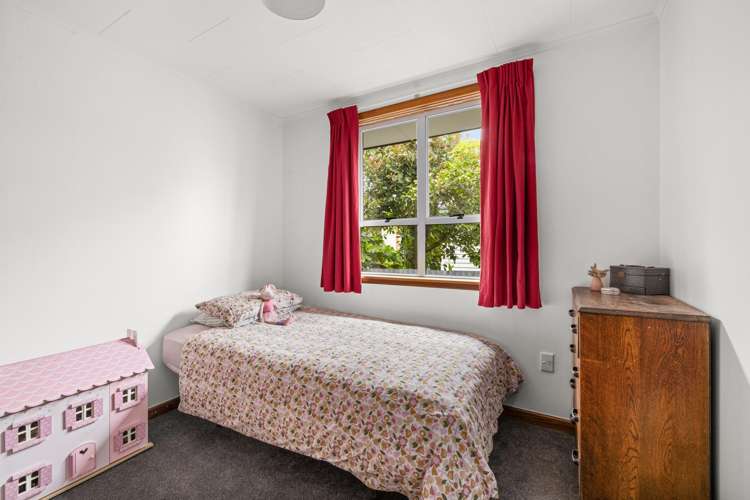 74 Menin Road Onekawa_11