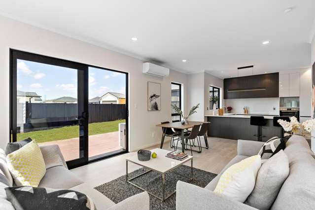 9 and 13 Arahi Road Clevedon_4