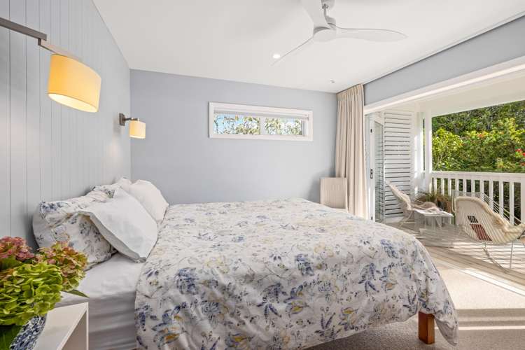 25 Riverside Drive Point Wells_11