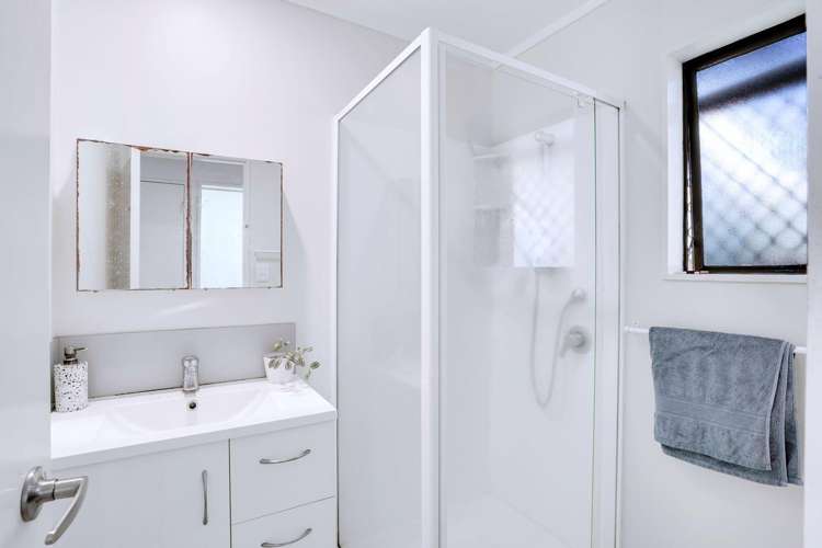 3 Kenney Crescent 10458_13