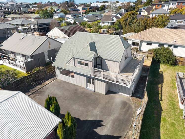 2/76 Moore Street Howick_13