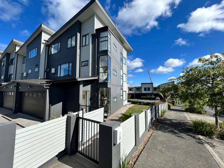 2 Moki Place Long Bay_0