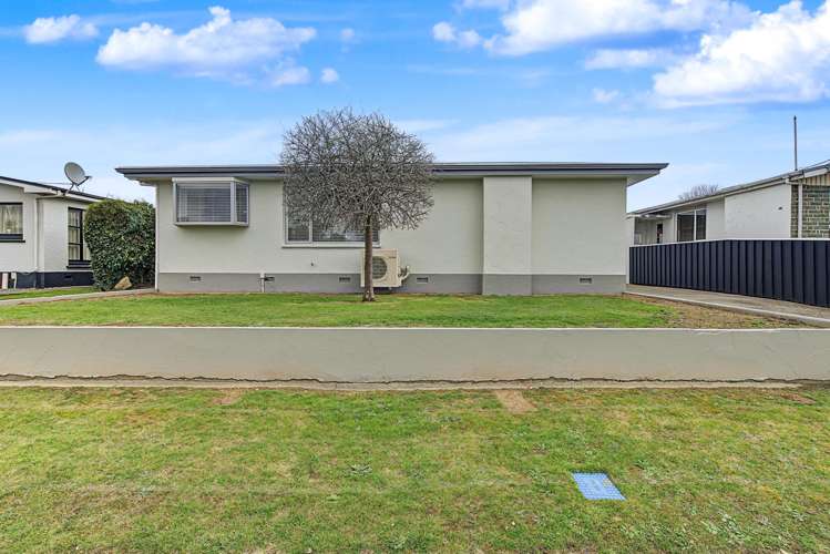 128 Derwent Crescent Glengarry_24