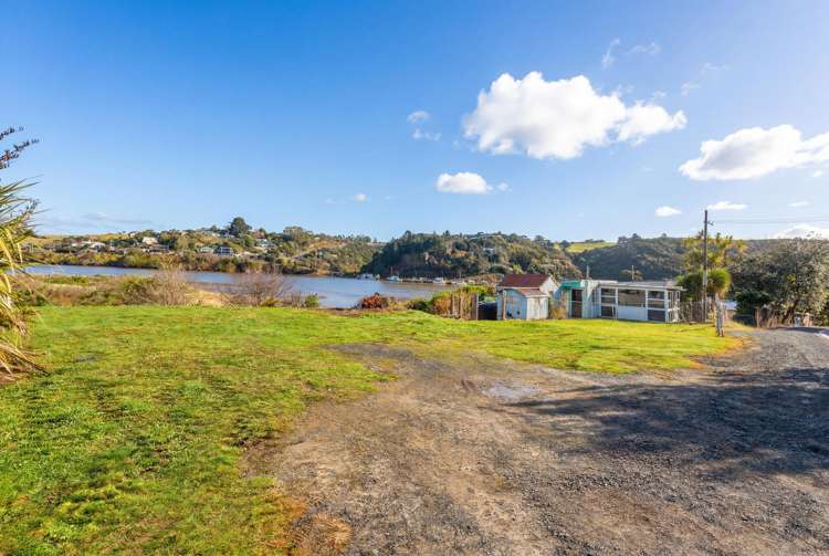 1413 Taieri Mouth Road_4