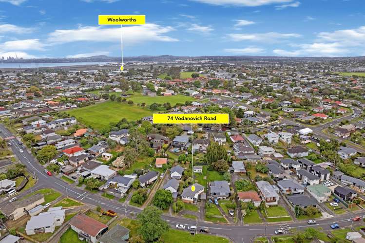 74 Vodanovich Road Te Atatu South_18