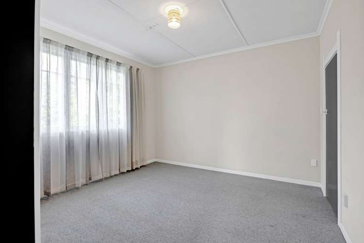 63 Gladstone Street Hawera_14