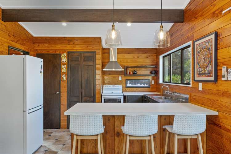 18 Whakaroa Road Kinloch_11