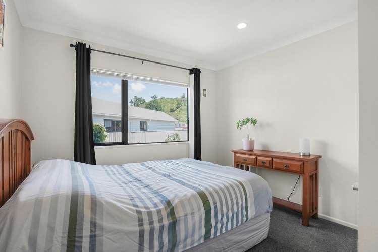 64a Hyde Street Wainuiomata_6