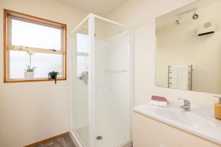 9a Badger Street Parklands_11