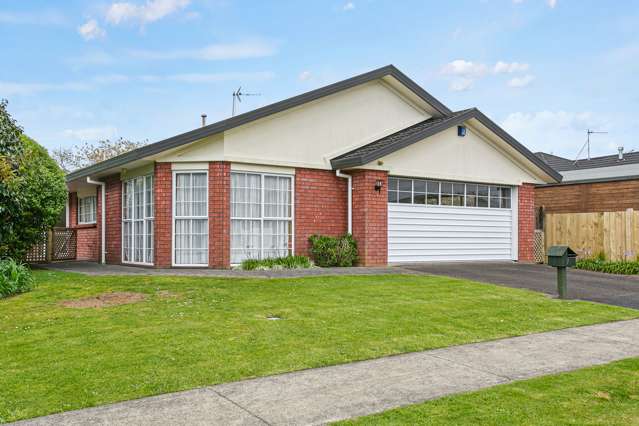 7 Kinross Drive Merrilands_1