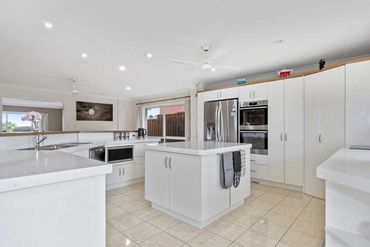 10 Aurora Avenue Welcome Bay_12