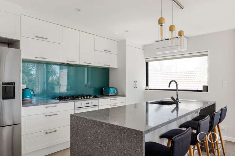 1 Karewa Parade Papamoa_5