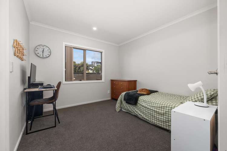 1 Greenstone Place Aotea_18