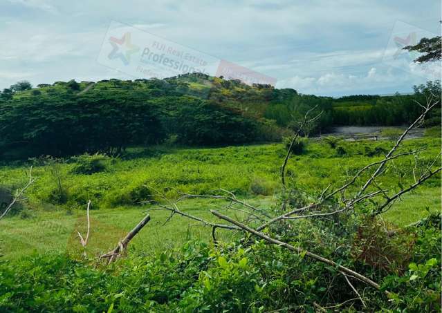 Escape to Fiji: This 10-Acre Oceanview Freehold is Calling You Home!