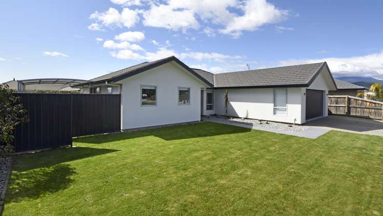 9 Mary Newton Place Brightwater_1