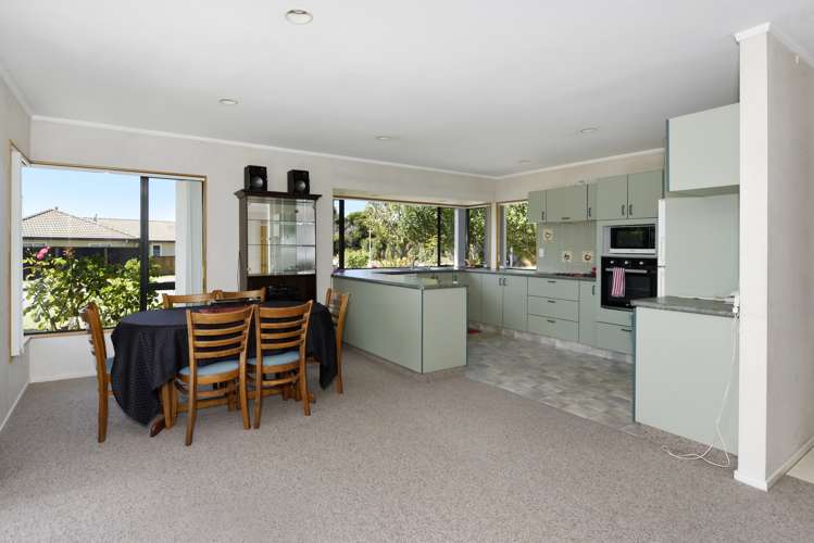 21 Malthouse Crescent Brightwater_12