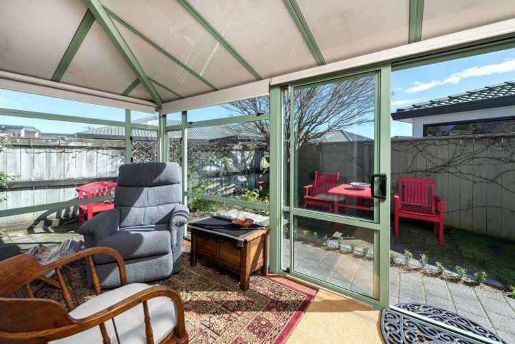 2/89 Harvey Street Waipahihi_6