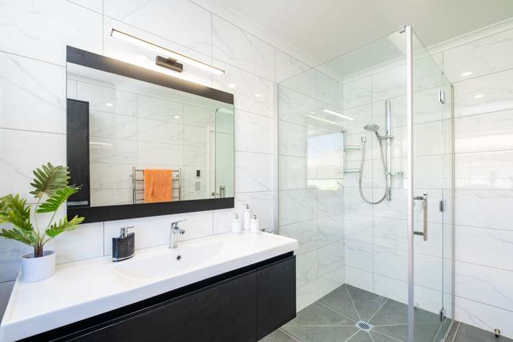 30 Hyatt Grove Greenmeadows_14